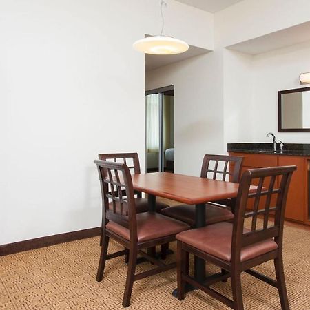 Hyatt Place Des Moines Downtown Bagian luar foto