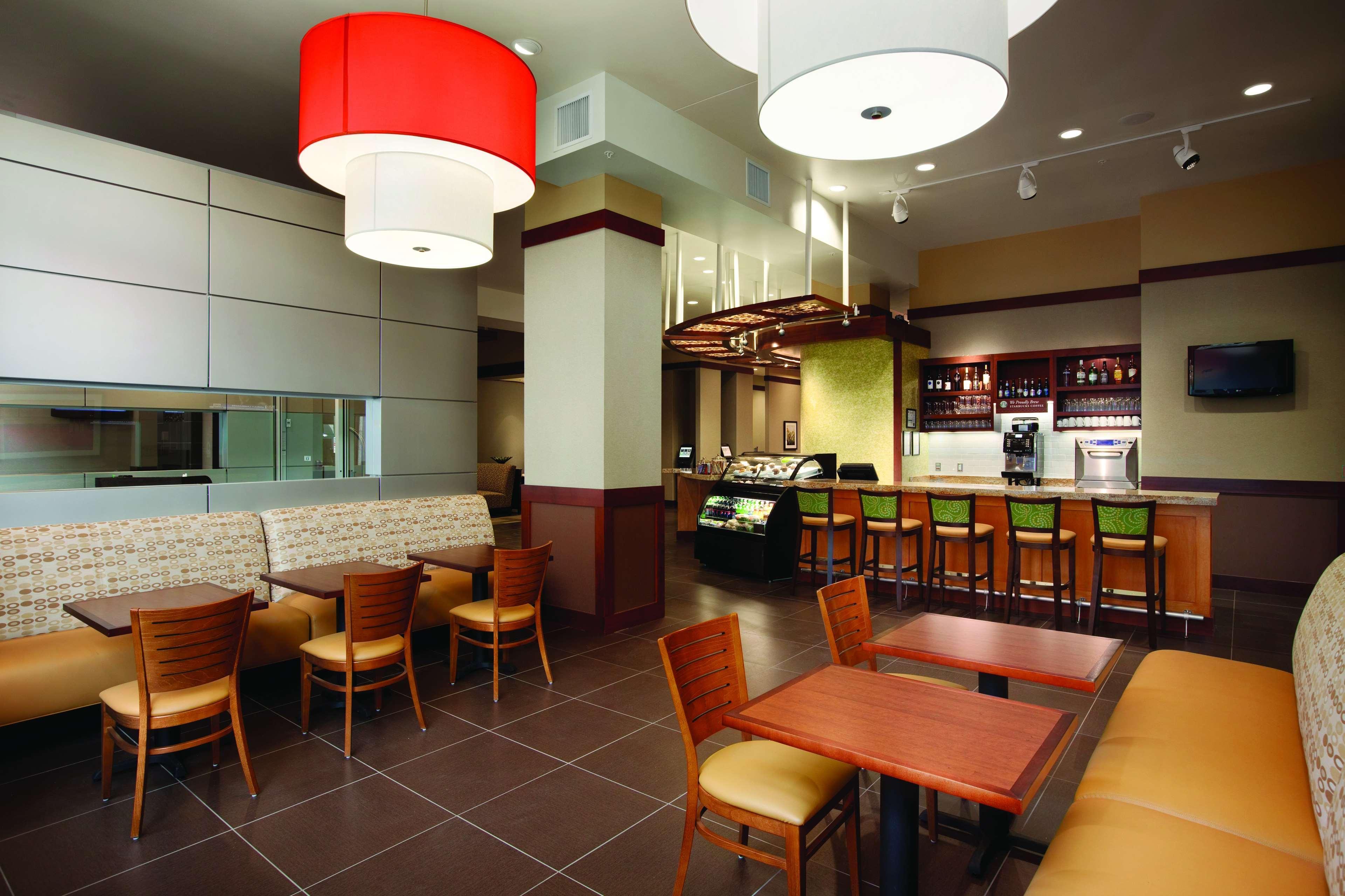 Hyatt Place Des Moines Downtown Bagian luar foto