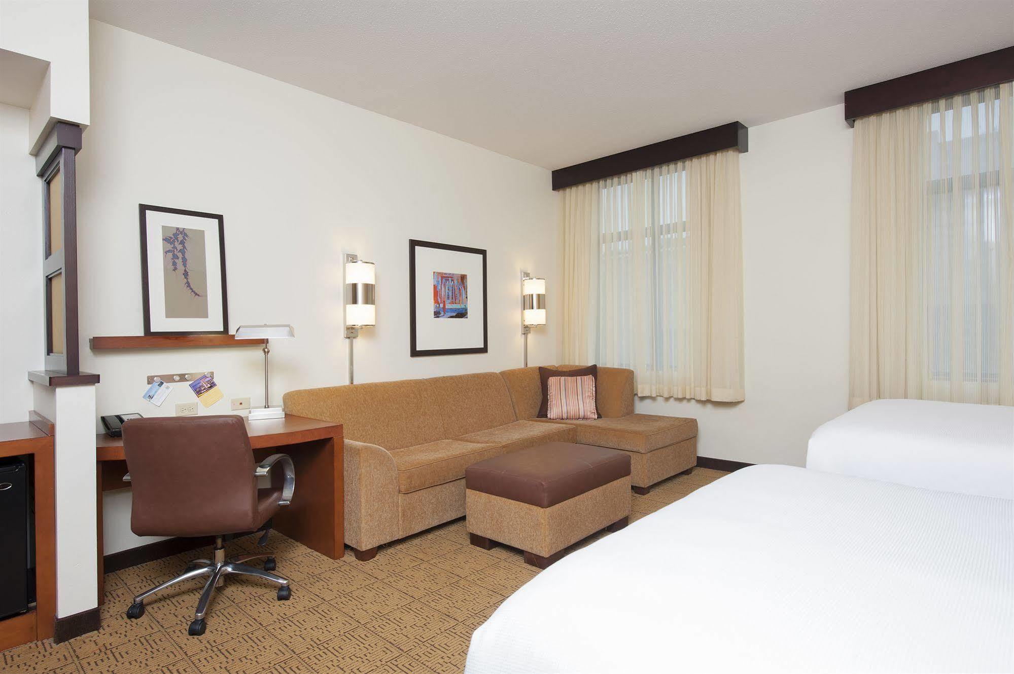 Hyatt Place Des Moines Downtown Bagian luar foto