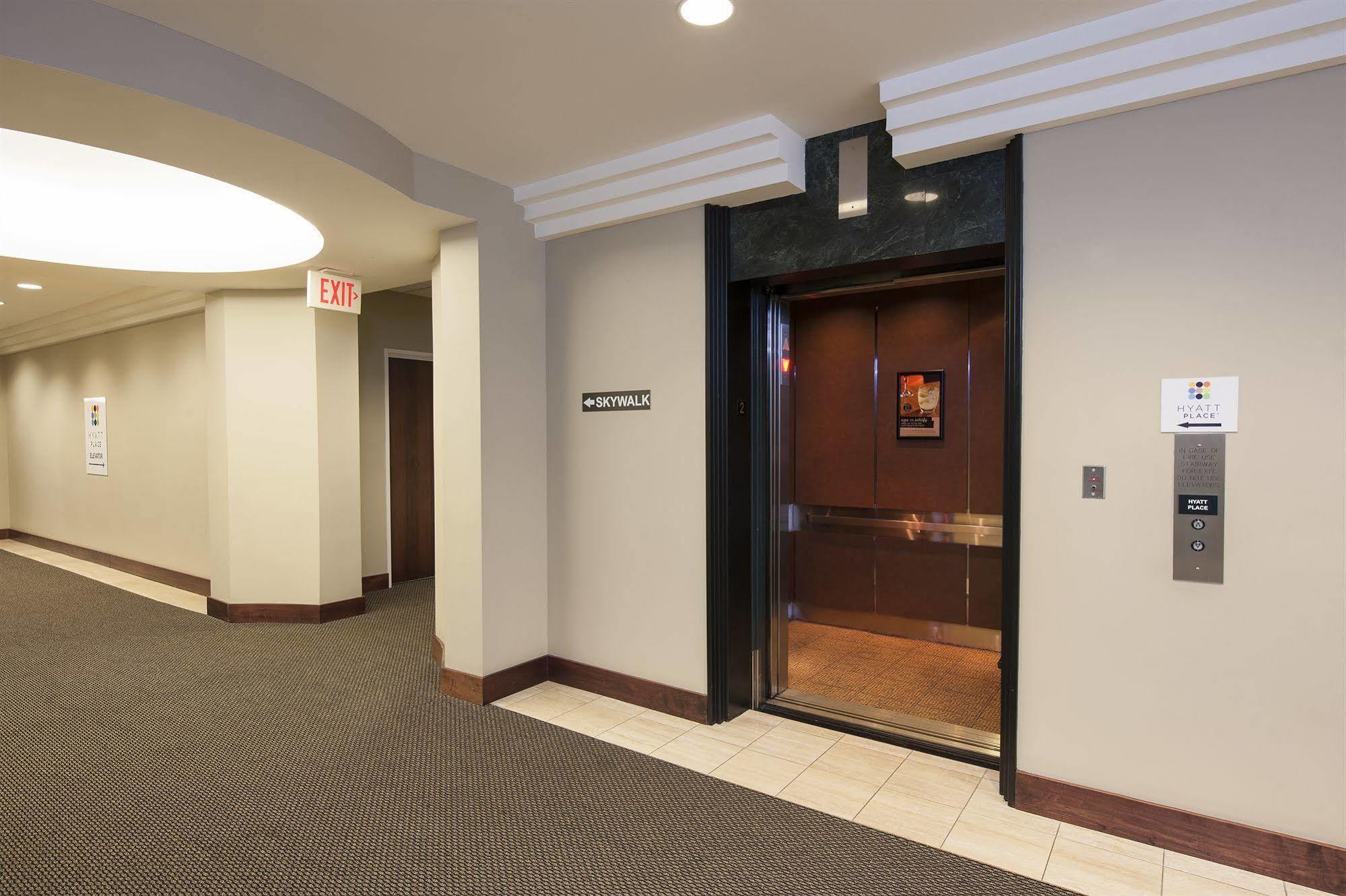 Hyatt Place Des Moines Downtown Bagian luar foto
