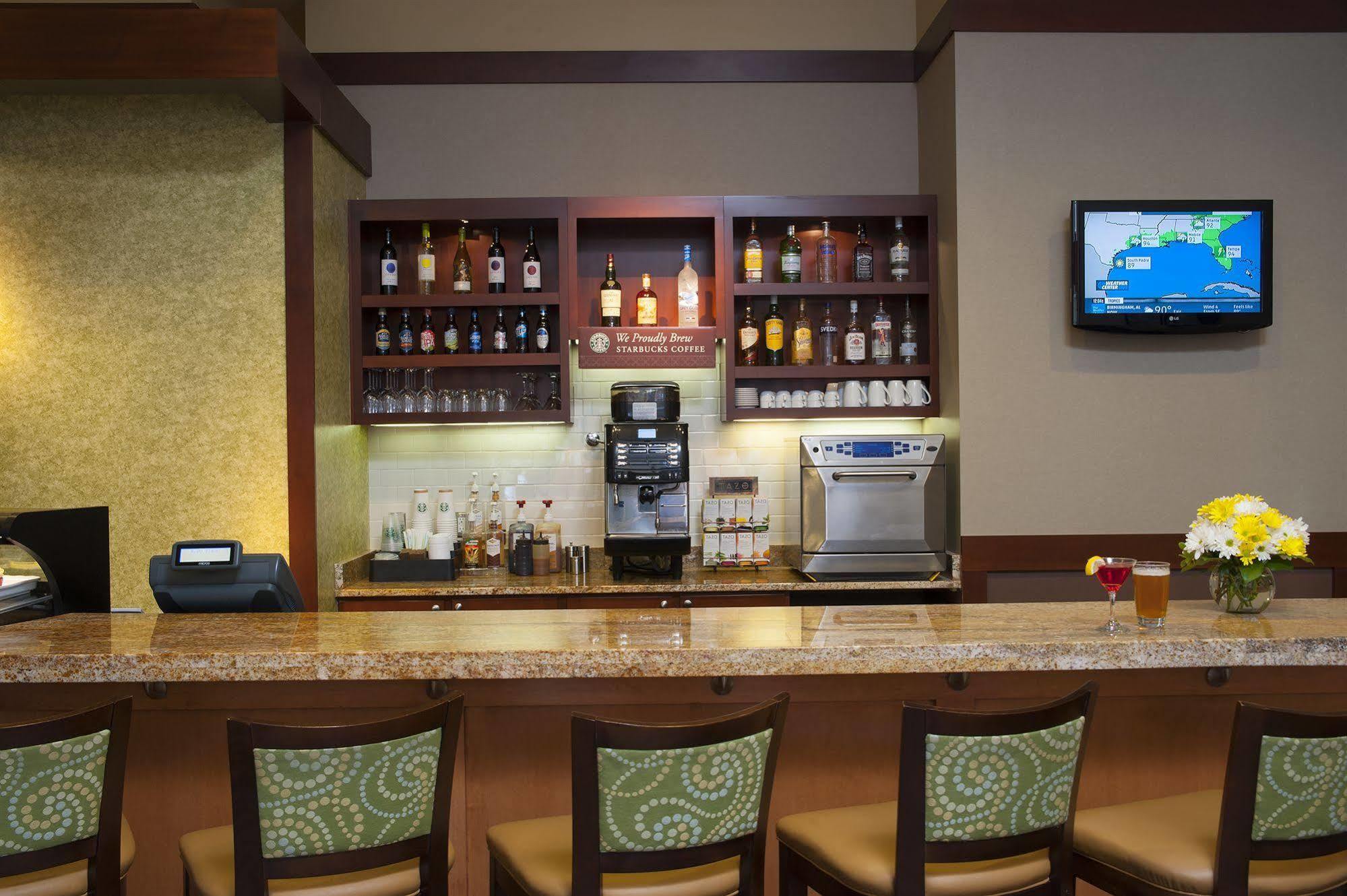 Hyatt Place Des Moines Downtown Bagian luar foto